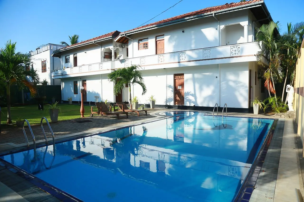 Vijai Resort 尼甘布